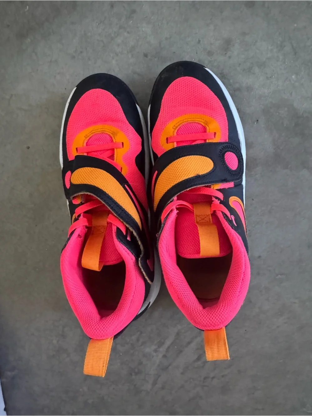 Nike Kids Sneakers in Pink and Orange
